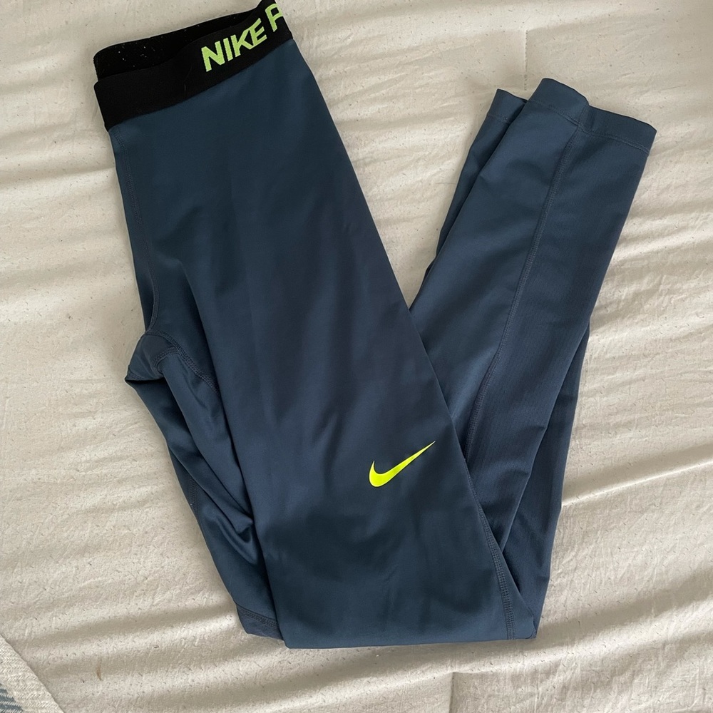 Nike leggings
